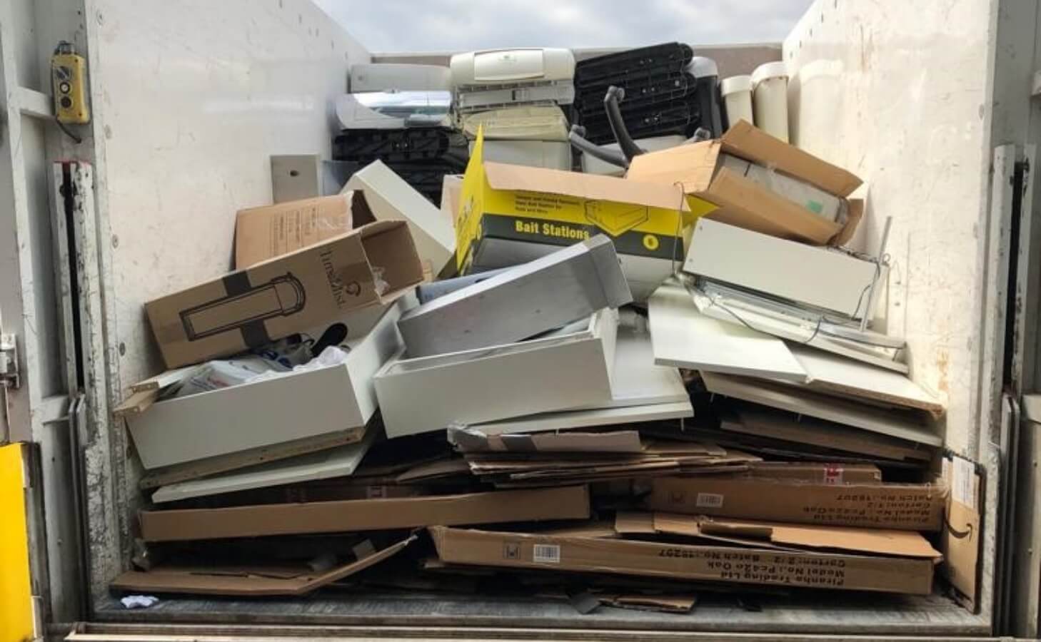 commercial-cardboard-truck