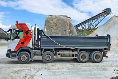 04-Dunmow-Grab-Hire-Aggregates-01